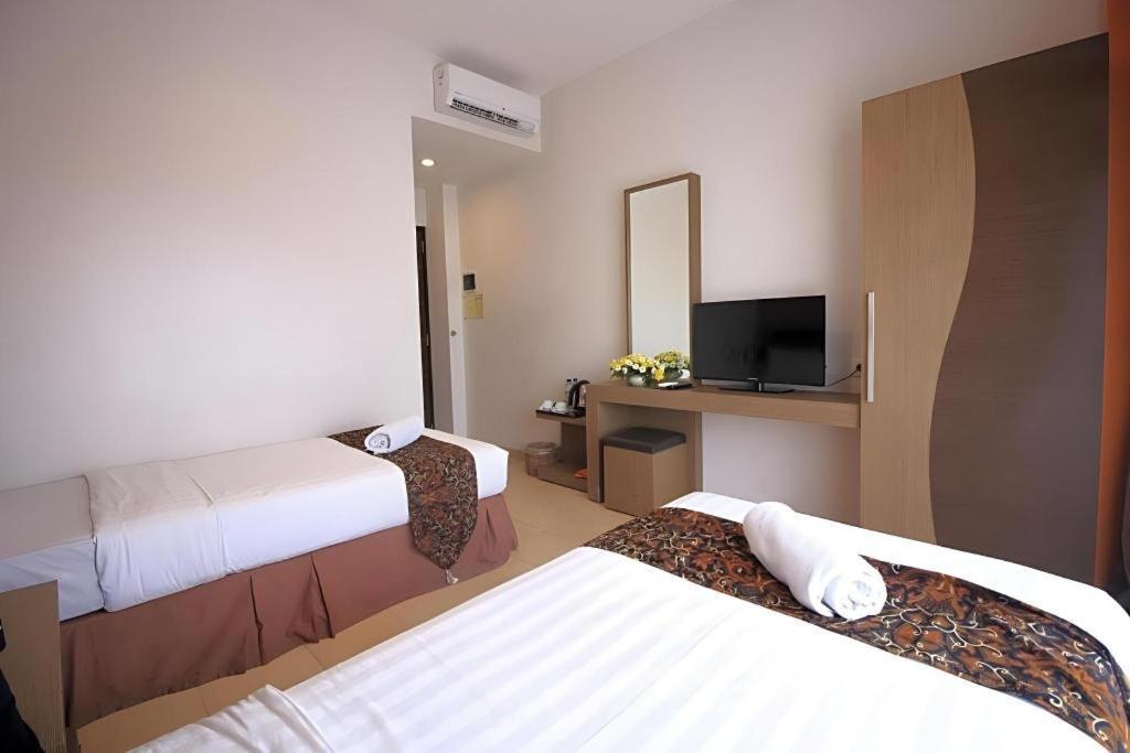 Hotel Grand Malioboro Yogyakarta Extérieur photo