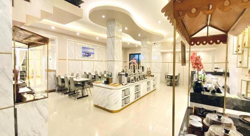 Hotel Grand Malioboro Yogyakarta Extérieur photo