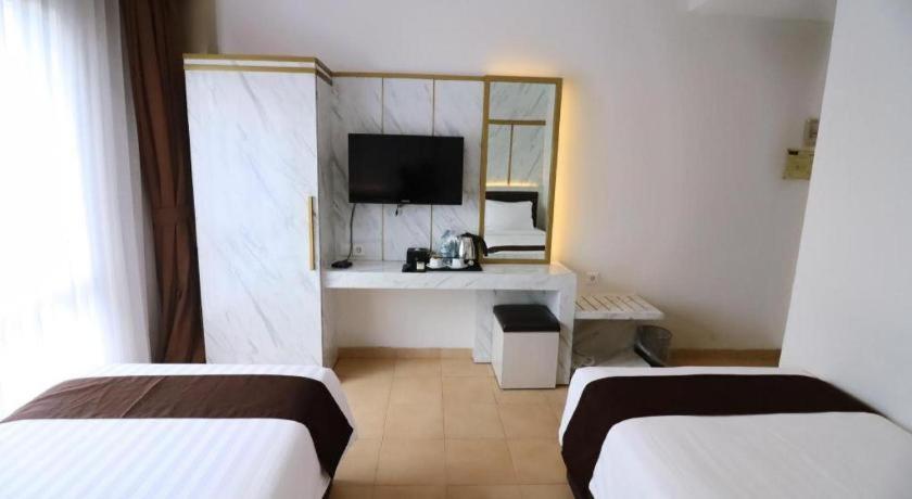 Hotel Grand Malioboro Yogyakarta Extérieur photo