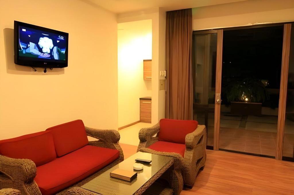 Hotel Grand Malioboro Yogyakarta Extérieur photo